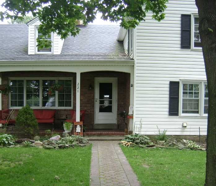 Front Door Facing West LuminousSpaces